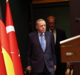 Германия отхвърли предложението на Макрон за съвместна схема за заеми